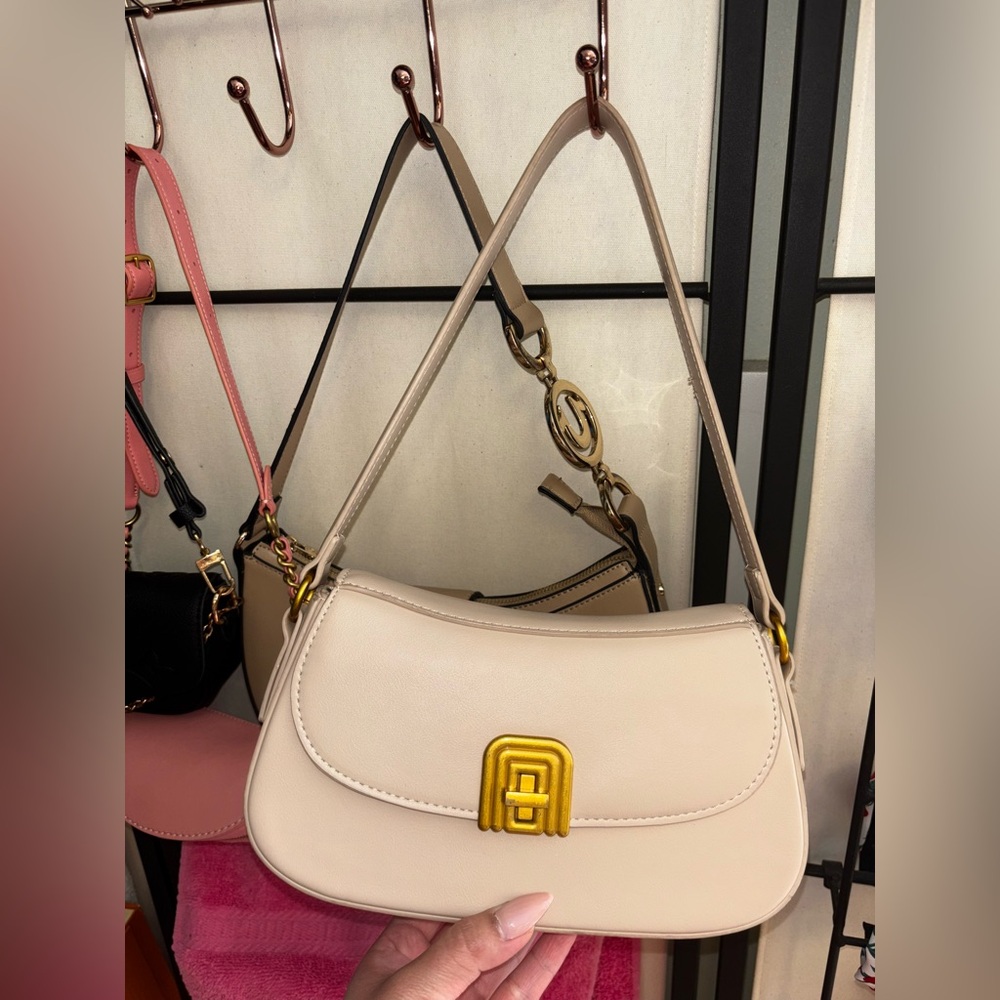 Elegant Cream Shoulder Bag
